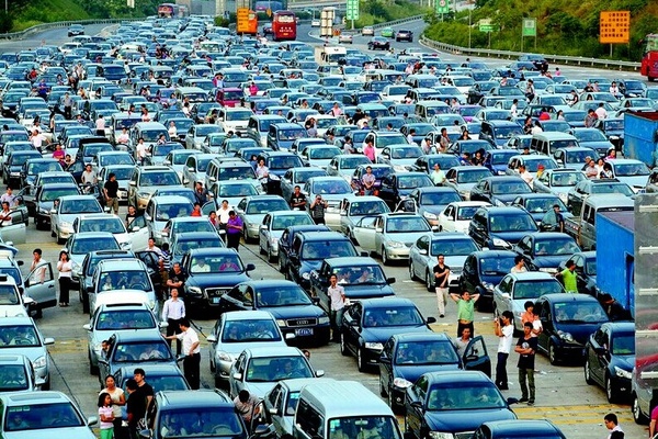 國慶歸來,良辰有100種理由讓您備一個汽車啟動電源!